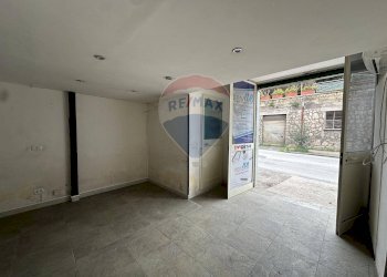 Stanza vuota - Negozio Via Armando Diaz
 
98, Casoria - foto 2