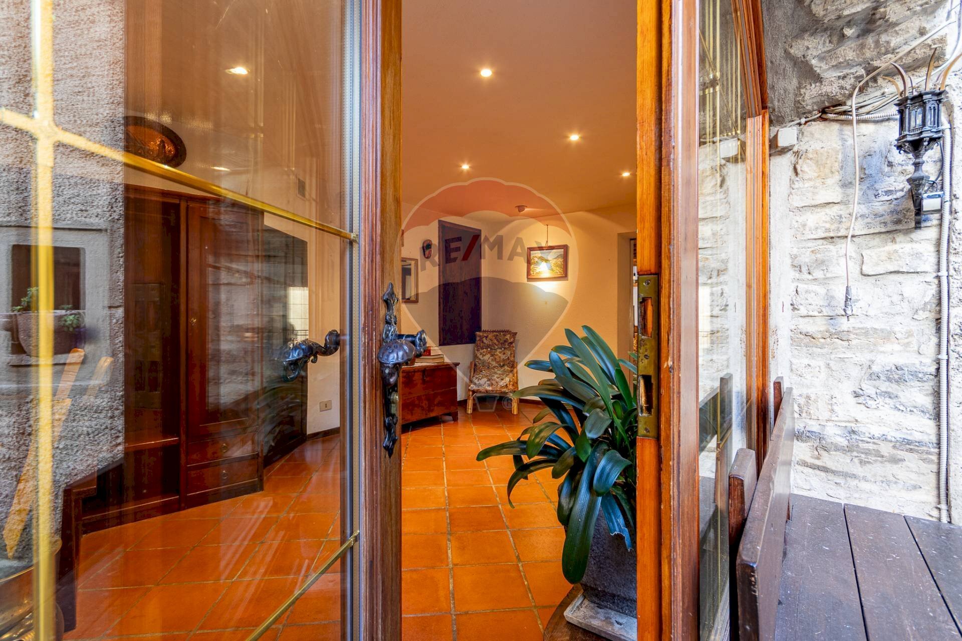 Hall / corridoio - Appartamento Ponna - foto 1