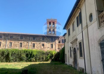 Edificio all\'aperto - Quadrilocale via Garibaldi
 
63, Rieti - foto 1
