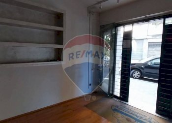 Stanza vuota - Locale Commerciale Via Lorenzo Cavaliero
 
15-19, Salerno - foto 15