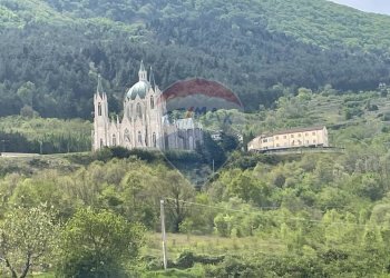 Vista delle montagne - Casa indipendente Via Santa Maria
 
snc, Casalciprano - foto 3