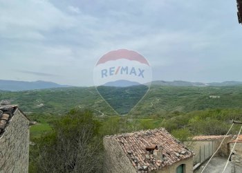 Vista delle montagne - Casa indipendente Via Santa Maria
 
snc, Casalciprano - foto 16