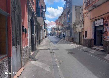 Edificio all\'aperto - Locale Commerciale Via V. Emanuele III
 
3, Casalnuovo di Napoli - foto 9