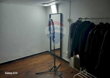 Cabina armadio - Locale Commerciale Via V. Emanuele III
 
3, Casalnuovo di Napoli - foto 11