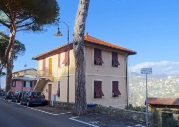 FACCIATA - Quadrilocale via Franco Molfino, Camogli - foto 19