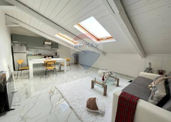 Sala da pranzo - Attico Corso Garibaldi
 
316, Napoli - foto 9