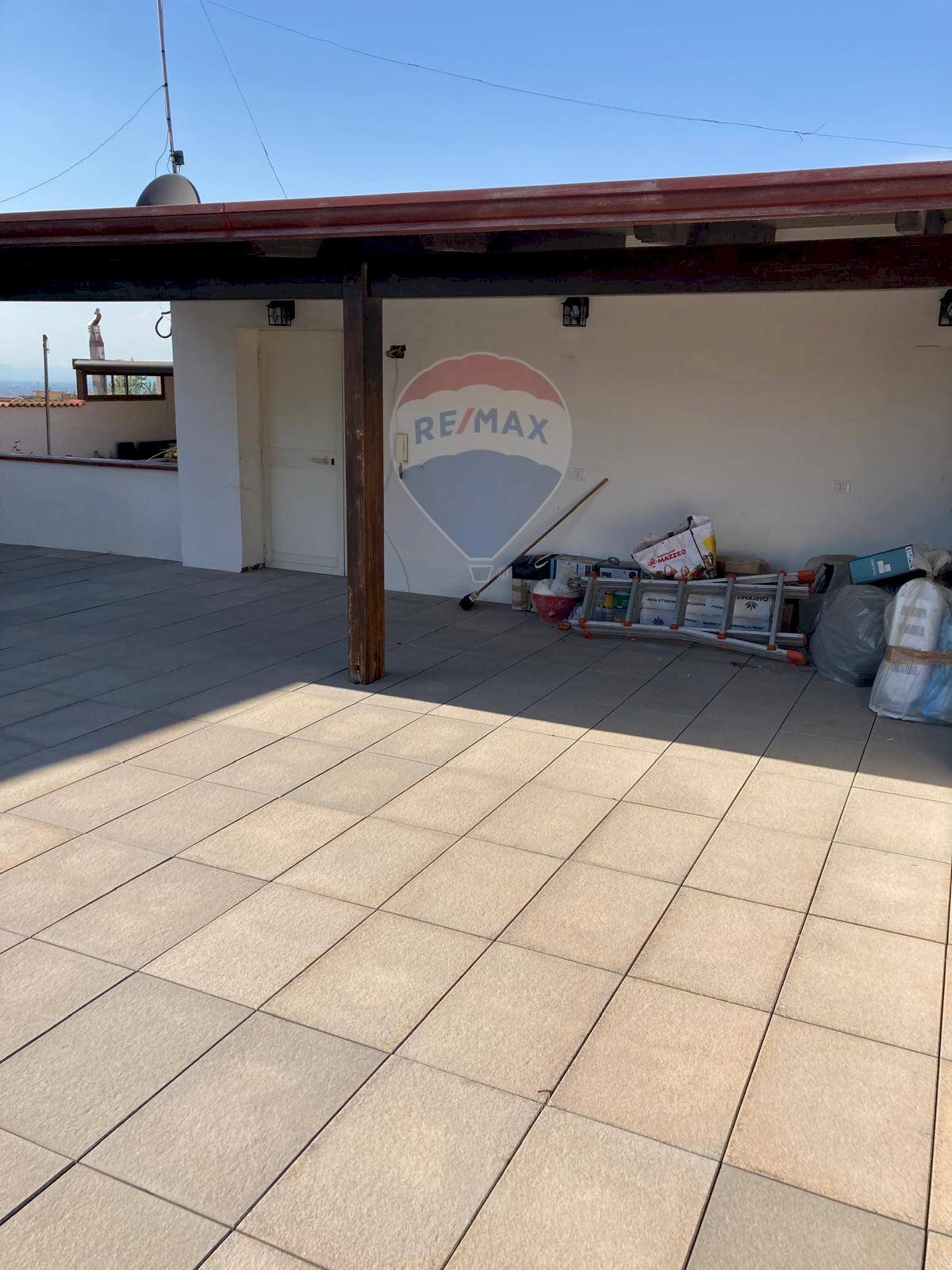Terrazza - Appartamento Via Mercato Vecchio
 
85, Somma Vesuviana - foto 1