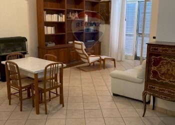 Sala da pranzo - Appartamento Via Mercato Vecchio
 
85, Somma Vesuviana - foto 3