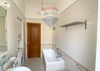 Bagno - Appartamento Via Mercato Vecchio
 
85, Somma Vesuviana - foto 6