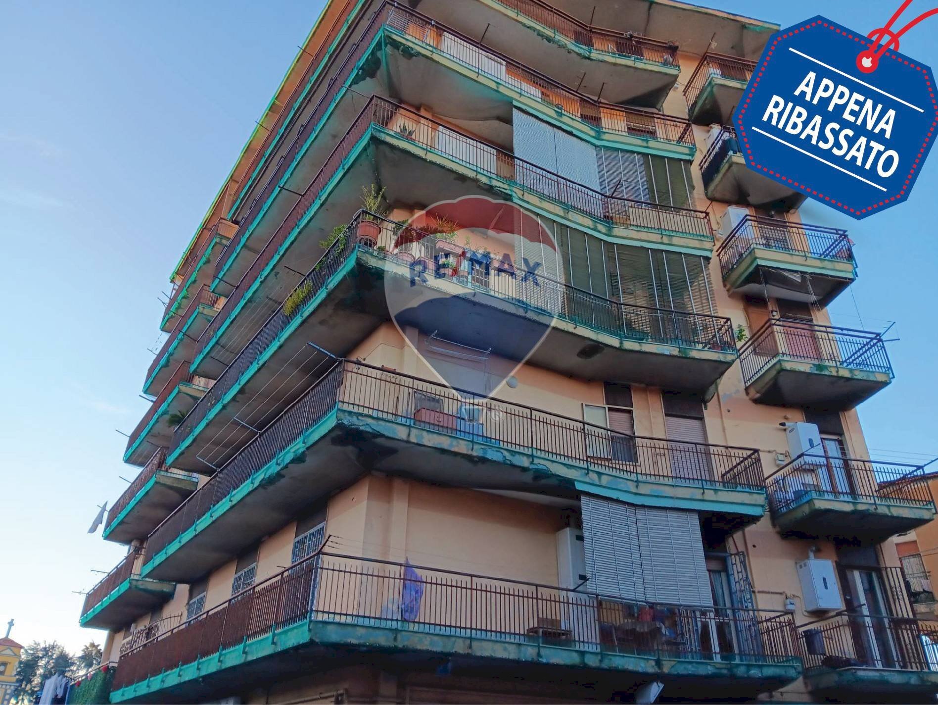 Edificio all\'aperto - Three-room apartment Marano di Napoli - photo 1