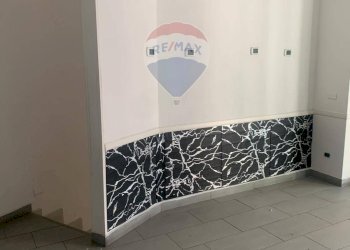 Stanza vuota - Locale Commerciale via Panoramica
 
192, Ercolano - foto 6