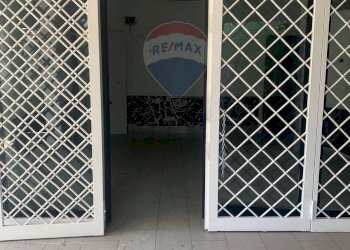 Non correlato - Locale Commerciale via Panoramica
 
192, Ercolano - foto 8