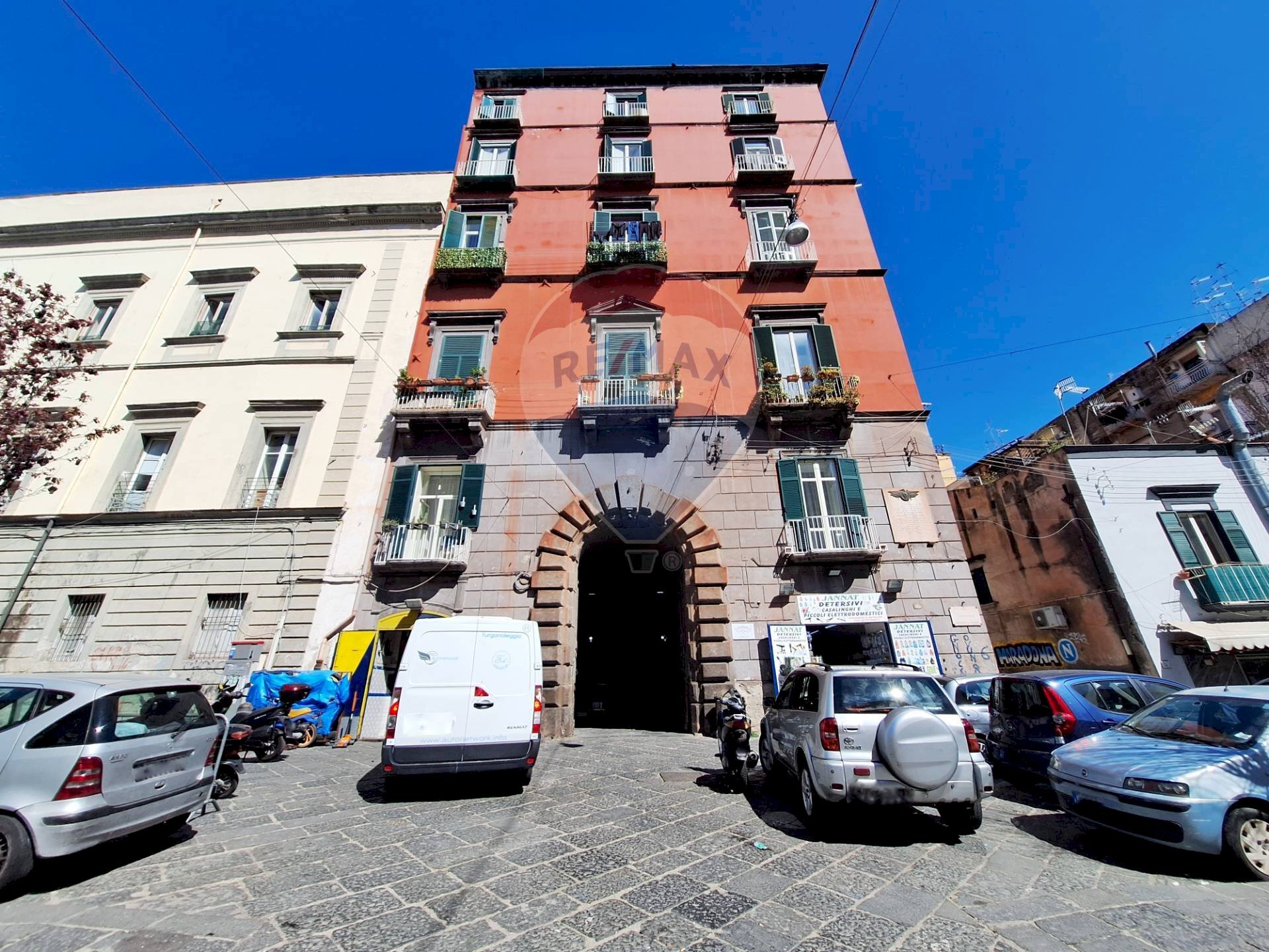 Edificio all\'aperto - Appartamento Via Carbonara
33, Napoli - foto 3