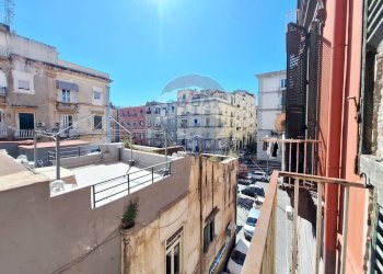 Edificio all\'aperto - Appartamento Via Carbonara
 
33, Napoli - foto 31