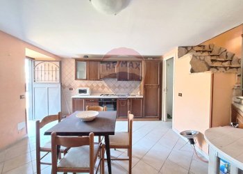 Sala da pranzo - Trilocale via Ponte Annibale
 
2, Capua - foto 5