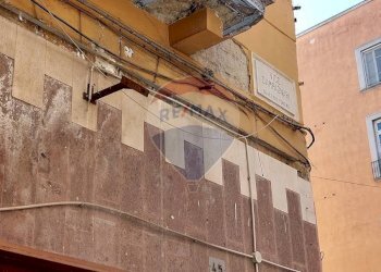 Edificio all\'aperto - Locale Commerciale Vico Maglioli
 
21, Napoli - foto 3