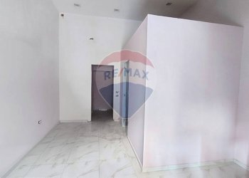 Stanza vuota - Locale Commerciale Vico Maglioli
 
21, Napoli - foto 18