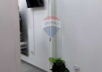 Hall / corridoio - Locale Commerciale Vico Maglioli
 
21, Napoli - foto 25