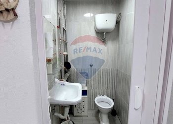 Bagno - Locale Commerciale Vico Maglioli
 
21, Napoli - foto 29