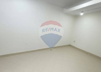 Stanza vuota - Locale Commerciale Vico Maglioli
 
21, Napoli - foto 33