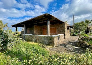 Foto 28 - Villa Via Zubebi
 
13, Pantelleria - foto 28