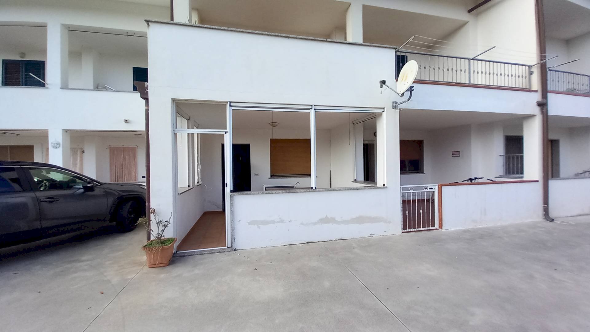 Foto 2 - Stable - Palace Località ISOLA VARANO
 
snc, Ischitella - photo 2