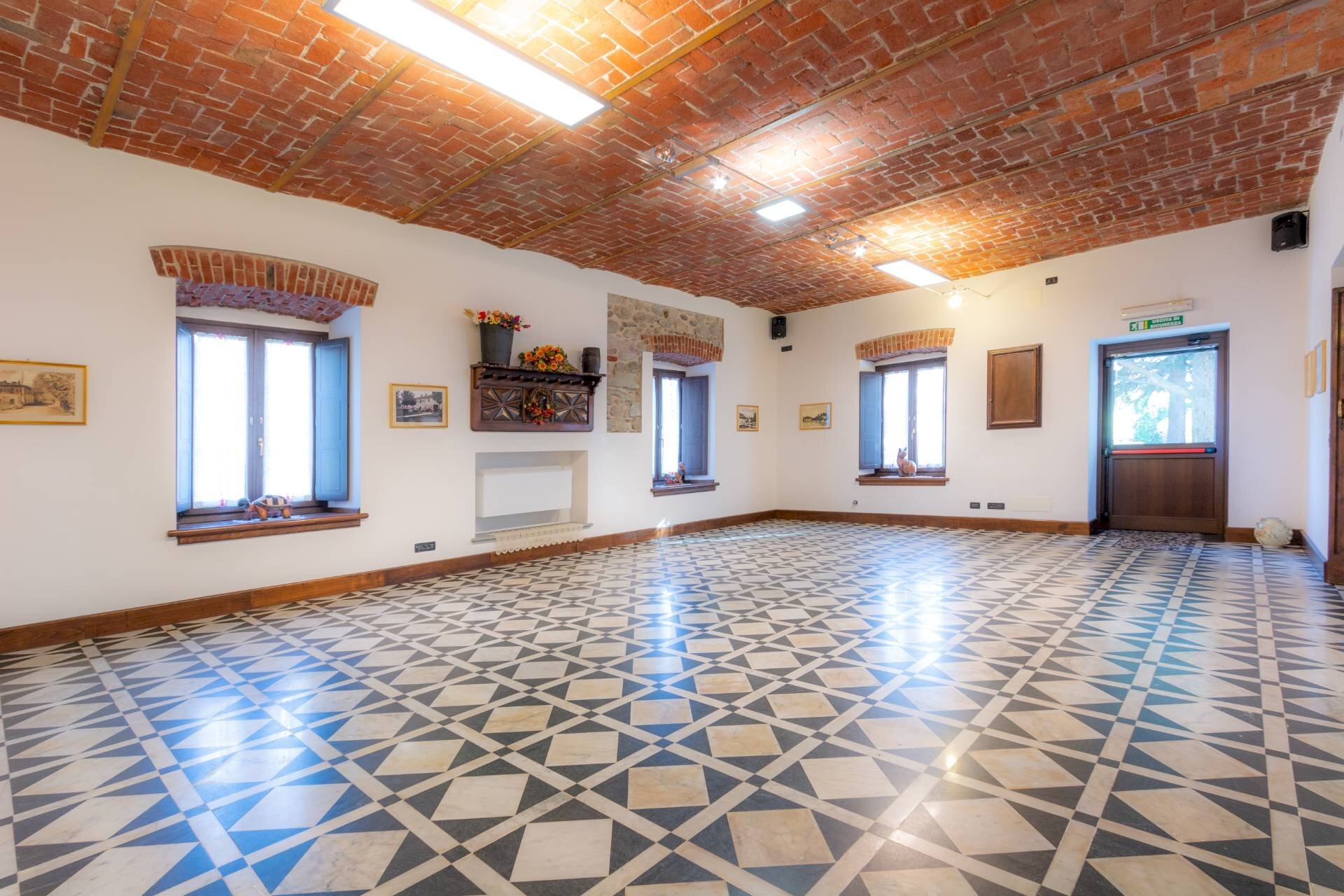 Foto 2 - Attività Commerciale Via Antica di Francia
 
1, Villar Focchiardo - foto 2