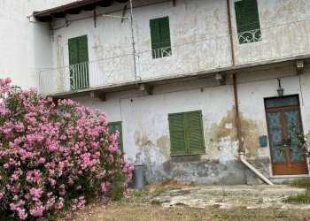 Foto 2 - Casa indipendente Frazione Pironda
 
9, Montiglio Monferrato - foto 2