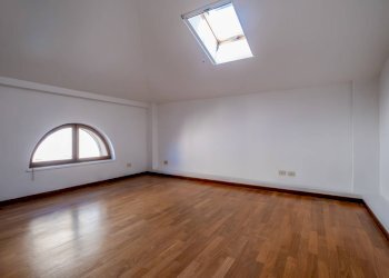 camera matrimoniale - Villa strada Val San Martino Superiore
 
285, Torino - foto 44