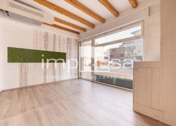 Foto 3 - Negozio via Bertolini
 
25, Montebelluna - foto 3