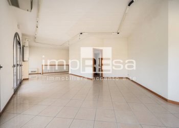 Foto 9 - Negozio Montebelluna - foto 9