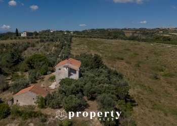 Foto 8 - Rustico Contrada Quercia ferrrata, Ripatransone - foto 7