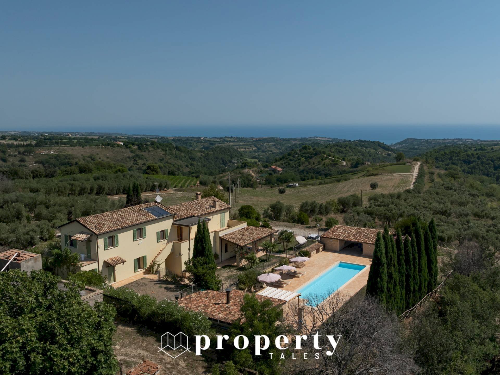 Foto 1 - Villa contrada colle sant'andrea
 
6, Ripatransone - photo 1