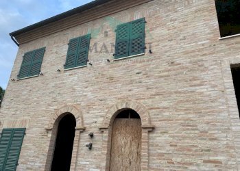 Foto 1 - Villa a Schiera COLLINA
 
100, Santa Maria Nuova - foto 1