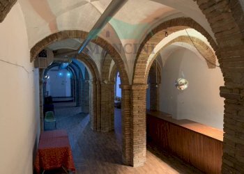 Foto 5 - Commercial Premises MURA OCCIDENTALI
 
66, Jesi - photo 5