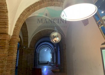 Foto 12 - Commercial Premises MURA OCCIDENTALI
 
66, Jesi - photo 12