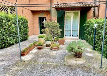 Foto 1 - Villa a Schiera ALDO MORO
 
1, Santa Maria Nuova - foto 1