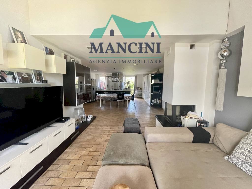 Foto 1 - Casa indipendente MAZZANGRUGNO
 
1, Jesi - foto 1