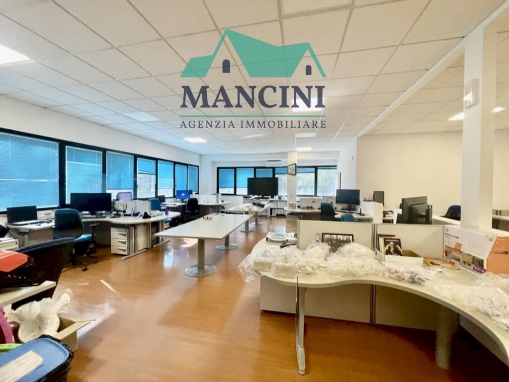 Foto 1 - Ufficio VIA  TRENTO
 
3, Castelbellino - foto 1