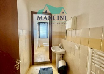 Foto 11 - Ufficio VIA  TRENTO
 
3, Castelbellino - foto 11