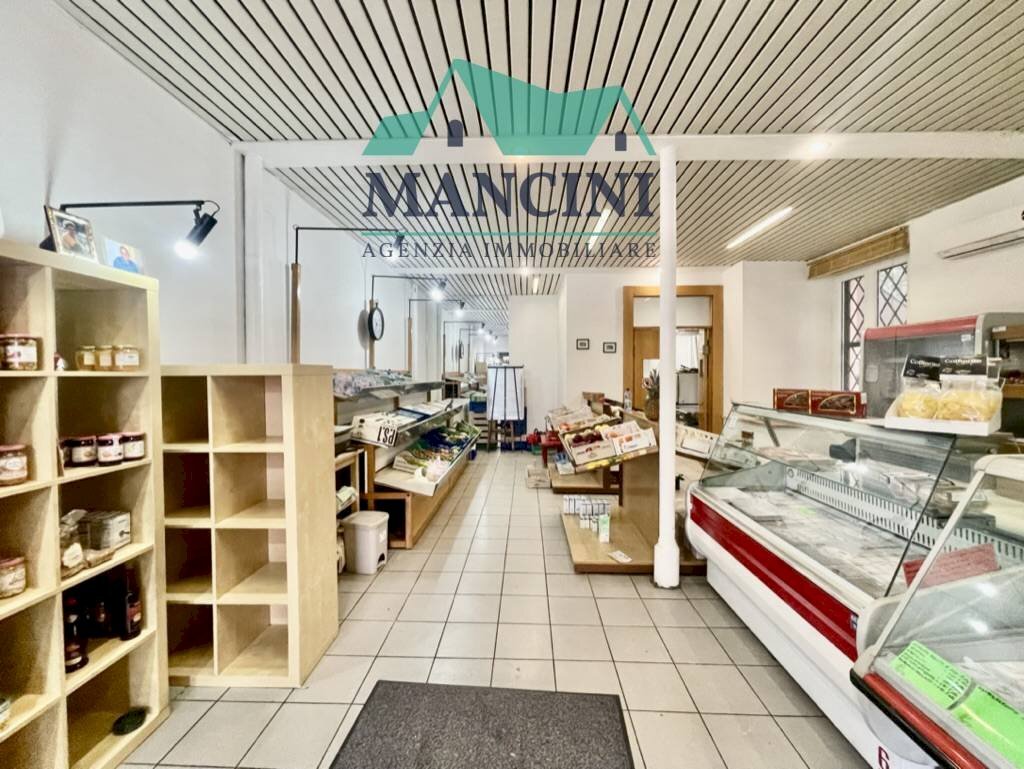 Foto 1 - Shop VIA GARIBALDI
 
110, Jesi - photo 1