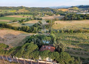 \nFoto 71\n - Rustic figline incisa
 
11, Figline e Incisa Valdarno - photo 71