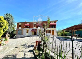 \nFoto 6\n - Villa loc.Salvanelli
 
10, Torrita di Siena - foto 6