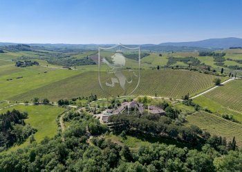 \nFoto 52\n - Rustico piazza matteotti
 
3, Castellina in Chianti - foto 52