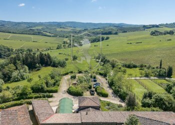 \nFoto 64\n - Rustico piazza matteotti
 
3, Castellina in Chianti - foto 64