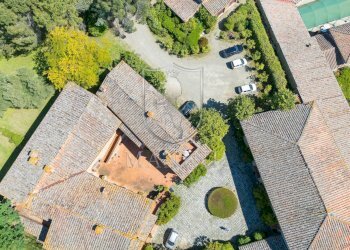 \nFoto 71\n - Rustico piazza matteotti
 
3, Castellina in Chianti - foto 71