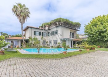 \nFoto 45\n - Villa viale della repubblica, Forte dei Marmi - foto 45