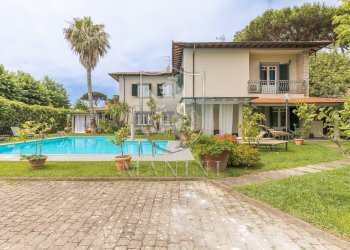 \nFoto 46\n - Villa viale della repubblica, Forte dei Marmi - foto 46