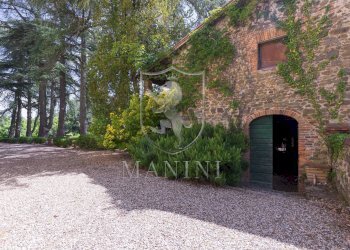 \nFoto 33\n - Castello Castelnuovo Berardenga, Radda in Chianti - foto 33