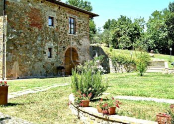 \nFoto 33\n - Rustico case sparse
 
3, Lucignano - foto 31